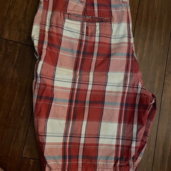 Men’s shorts - Picture 3 of 3